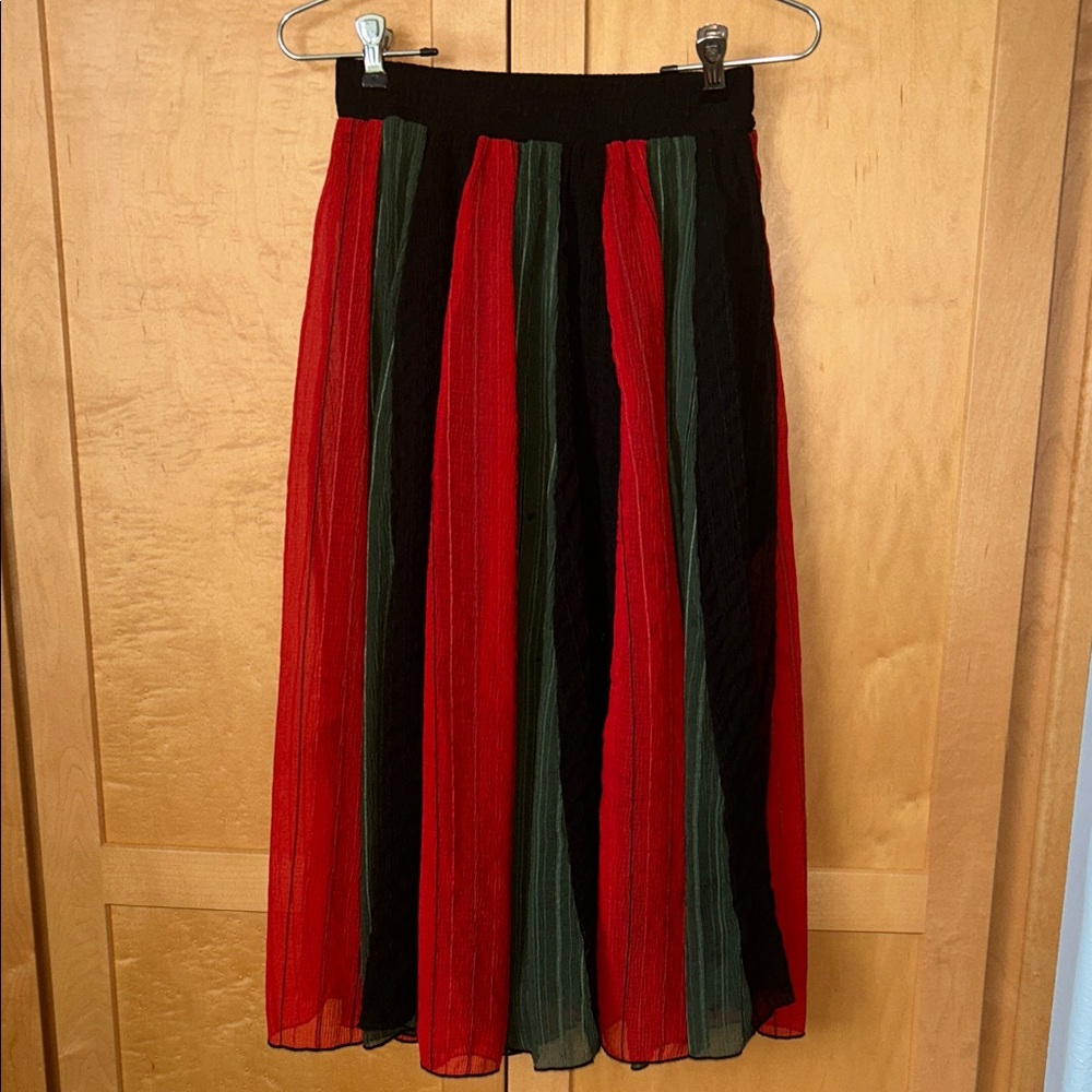 TUO GU MIDI--MAXI SKIRT Size S